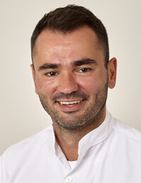 Dr. Milas Mate 